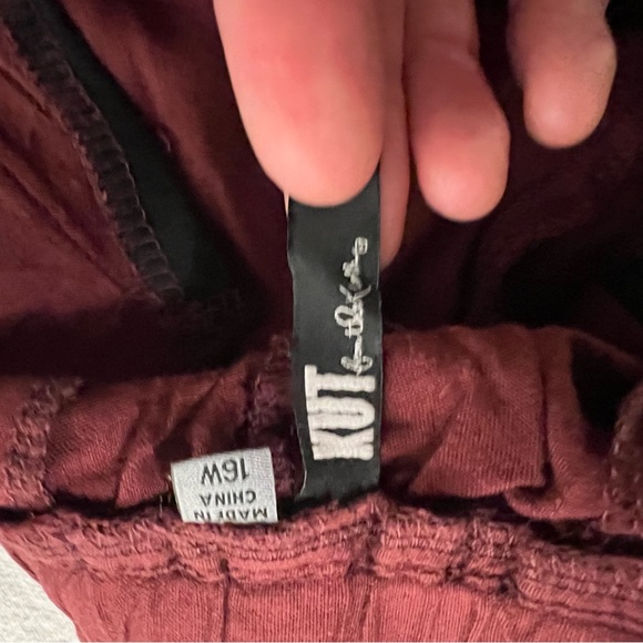 Kut from the Kloth linen blend pants 16w - Picture 10 of 10